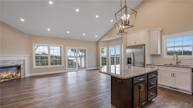 Lake Townhome/Townhouse For Sale in Lake Ozark, Missouri