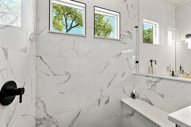 Welcome to this beautifully designed, priced-to-sell one-story - photo 26