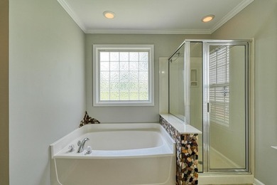 Welcome home to this beautifully maintained 3-bedroom, 2-bath - photo 28