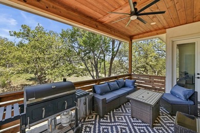 Welcome to this beautifully designed, priced-to-sell one-story - photo 36