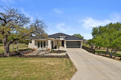 Welcome to this beautifully designed, priced-to-sell one-story - photo 37