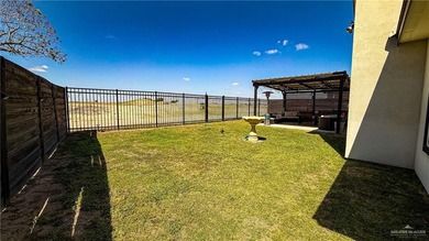 Stunning golf-course home located in a highly sought-after - photo 41