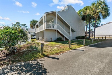 Bright ground-floor 1BR/1BA in the gated, waterfront community - photo 3