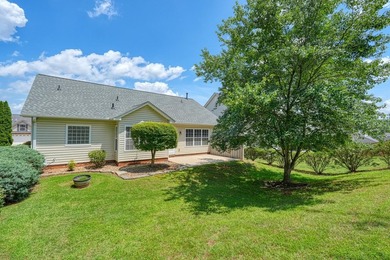 Welcome home to this beautifully maintained 3-bedroom, 2-bath - photo 43