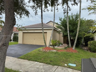 Weston Lakes Area Home For Sale in Weston Florida