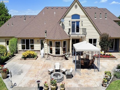 Deer Creek Estate: A rare sanctuary offering main-level living - photo 5