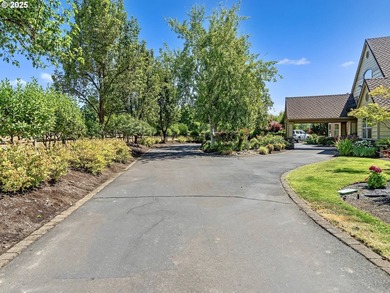 Deer Creek Estate: A rare sanctuary offering main-level living - photo 7
