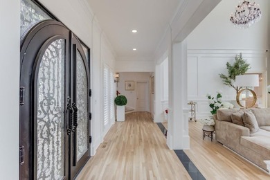 COMPLETELY RENOVATED LUXURY ESTATE / SHOWROOM CONDITION / - photo 12