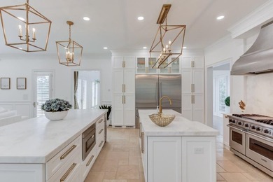 COMPLETELY RENOVATED LUXURY ESTATE / SHOWROOM CONDITION / - photo 21