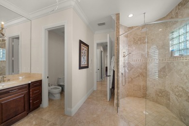 Experience the pinnacle of coastal luxury in the heart of - photo 24