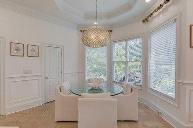 COMPLETELY RENOVATED LUXURY ESTATE / SHOWROOM CONDITION / - photo 26