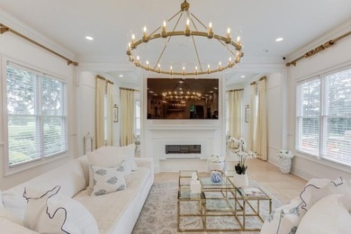 COMPLETELY RENOVATED LUXURY ESTATE / SHOWROOM CONDITION / - photo 29