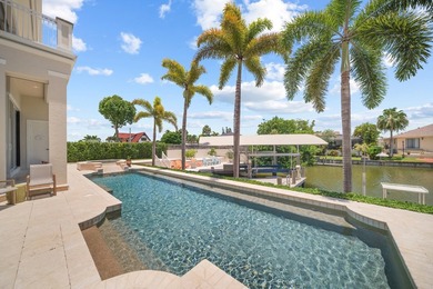 Experience the pinnacle of coastal luxury in the heart of - photo 38