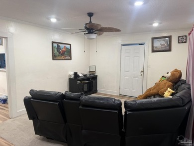 Spacious 6-Bedroom Property With Attached Mother-In-Law Suite - - photo 8