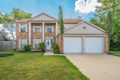 Joe Pool Lake Home For Sale in Grand Prairie Texas