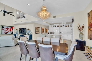 Fabulous waterfront home in coveted Harbor Island GH. Soaring - photo 15