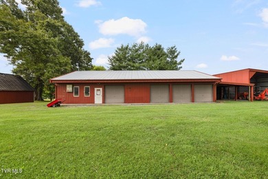 Welcome to this beautifully preserved Tennessee farmhouse - photo 19