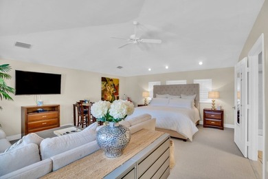 Fabulous waterfront home in coveted Harbor Island GH. Soaring - photo 33