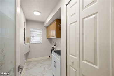 Location, Location, Location! This beautifully maintained 2,245 - photo 37