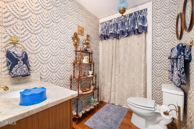 Welcome to this beautifully preserved Tennessee farmhouse - photo 43
