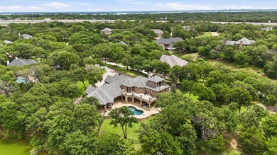 Welcome home to 7 Hillview Court in the sought after - photo 2