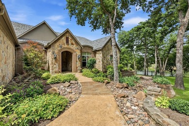 Welcome home to 7 Hillview Court in the sought after - photo 6