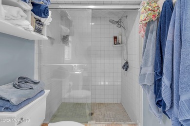 Step into this stunning 4-bedroom, 3-bathroom home offering over - photo 21