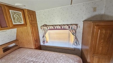 1 lot in the Illinois River Village with an existing RV and - photo 21