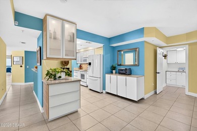 THIS IS THE ONE! A direct oceanfront end-unit residence where - photo 27