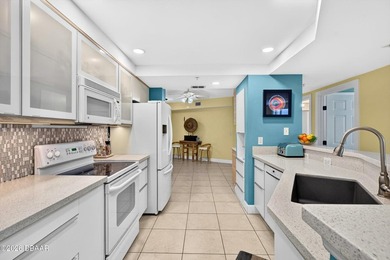 THIS IS THE ONE! A direct oceanfront end-unit residence where - photo 32