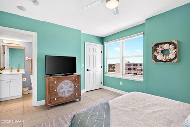 THIS IS THE ONE! A direct oceanfront end-unit residence where - photo 48