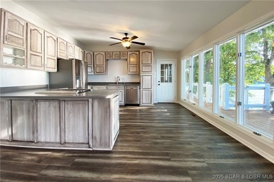 PERFECT VACATION RENTAL - sleeps up to 20+ people. And there's a - photo 9