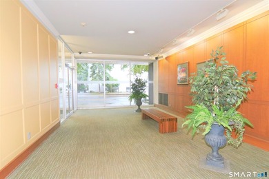 Downtown Living, Simplified & Smart: Turnkey Corner Condo at 140 - photo 3