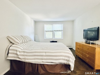 Downtown Living, Simplified & Smart: Turnkey Corner Condo at 140 - photo 10