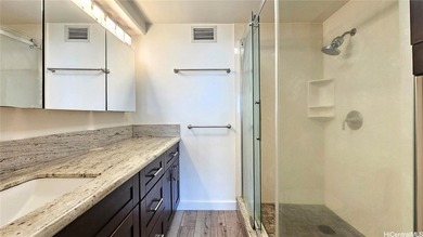 Relax and enjoy a picture-perfect view of the ocean, Ala Wai - photo 15