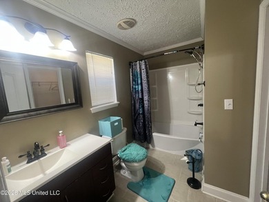 Just listed: a well-maintained, move-in-ready home on a large - photo 19