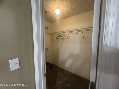 Just listed: a well-maintained, move-in-ready home on a large - photo 20