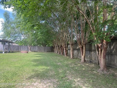 Just listed: a well-maintained, move-in-ready home on a large - photo 31