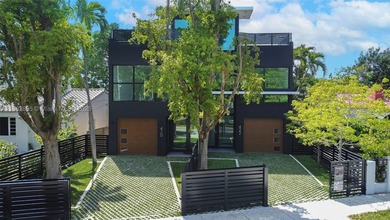 Experience the epitome of luxury living in just outside of - photo 3