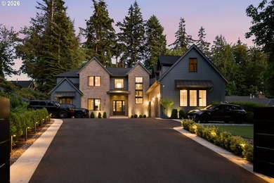 Built in 2024, this custom luxury estate in Lake Oswego's - photo 2