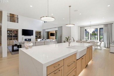 Built in 2024, this custom luxury estate in Lake Oswego's - photo 8