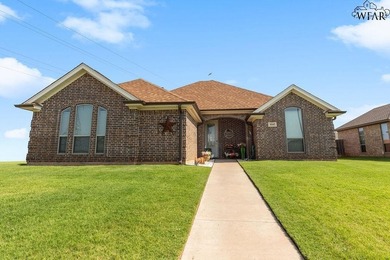 Home is priced below CAD value. Beautiful three bedroom, 2 bath - photo 1