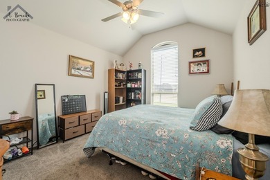 Home is priced below CAD value. Beautiful three bedroom, 2 bath - photo 9