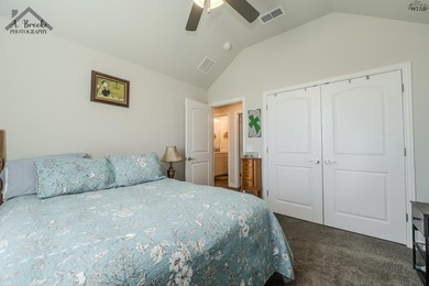 Home is priced below CAD value. Beautiful three bedroom, 2 bath - photo 10