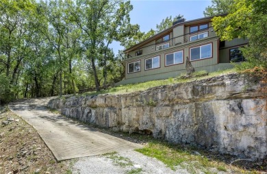 Lake Home For Sale in Holiday Island, Arkansas