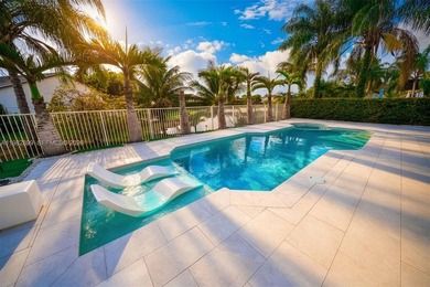 (private lake, pond, coastal) Home For Sale in Miami Florida