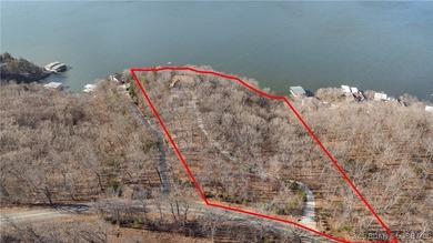 Lake of the Ozarks Home For Sale in Gravois Mills Missouri