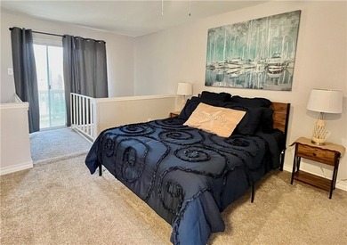 Very spacious 1 bdrm/1.5 bath split level townhome, sold fully - photo 11