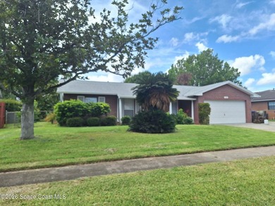 Incredible 3 Bed Rm 2 Baths With a 2-car garage in a Beautiful - photo 1