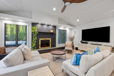 This beautiful and expansive 2,500 sqft 3 bedroom, 3 bath Farm - photo 13